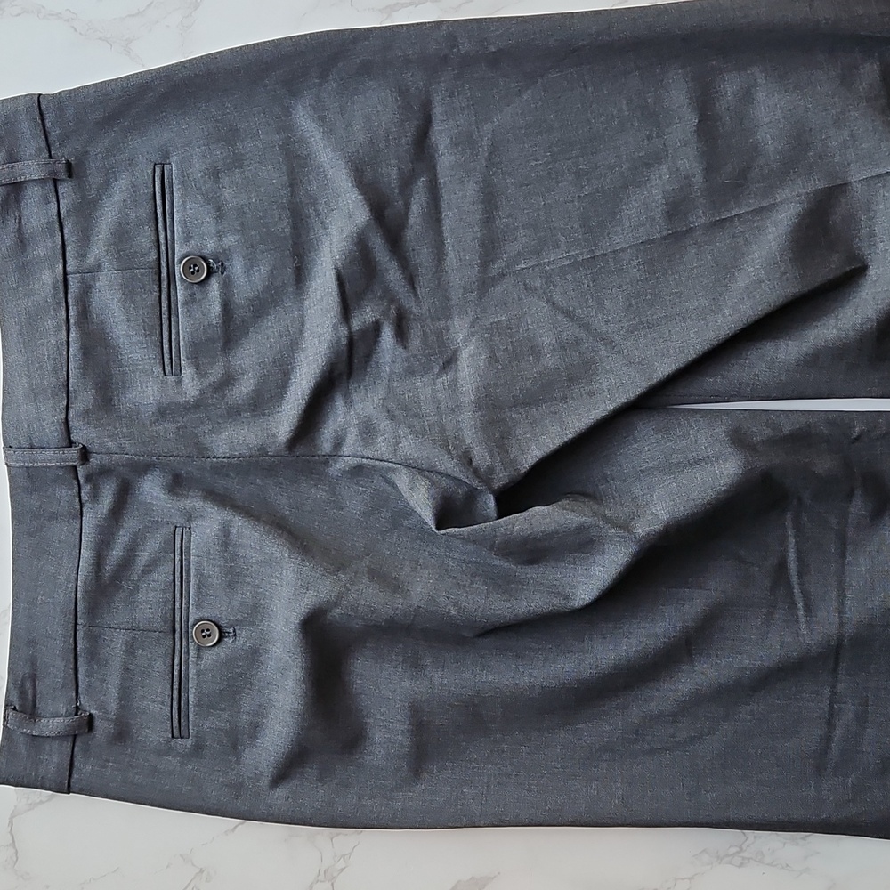 Theory Charcoal Gray Wool Blend Straight Leg Pants 4 Like New - Picture 13 of 13